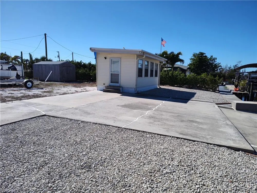 5150 Sandpiper Drive St. James City, FL 33956