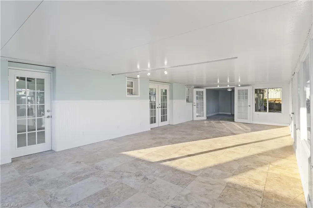 2631 Bayshore Drive Matlacha, FL 33993