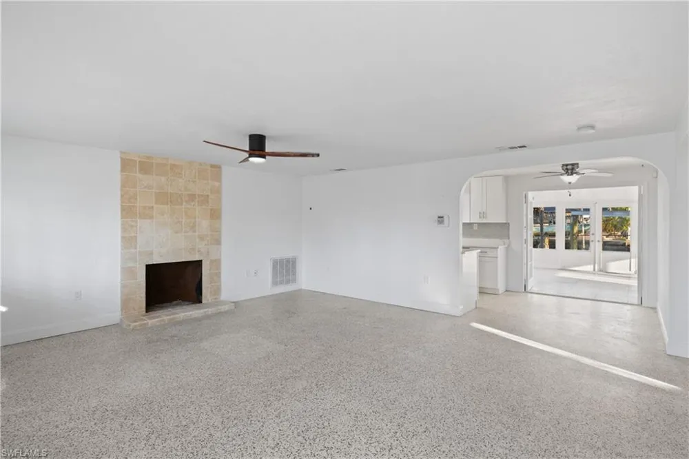 2631 Bayshore Drive Matlacha, FL 33993