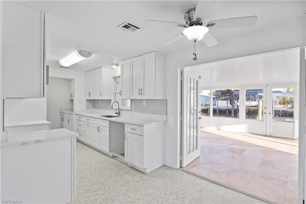 2631 Bayshore Drive Matlacha, FL 33993