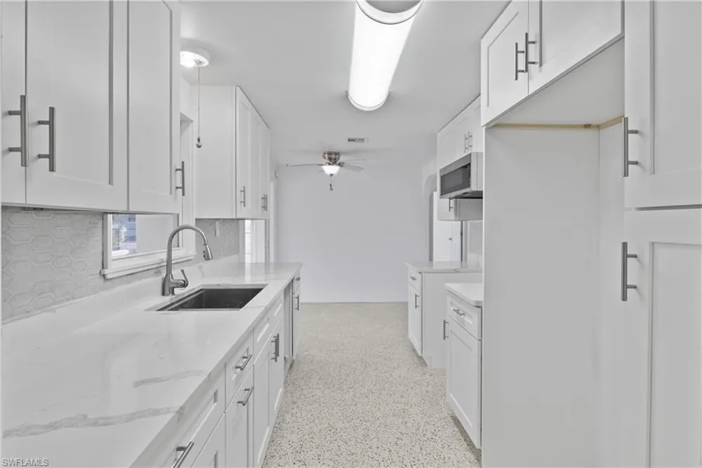 2631 Bayshore Drive Matlacha, FL 33993