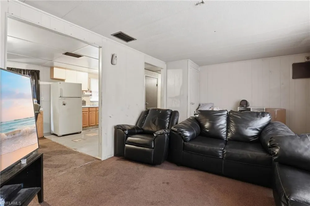 1004 Kentucky Avenue Clewiston, FL 33440