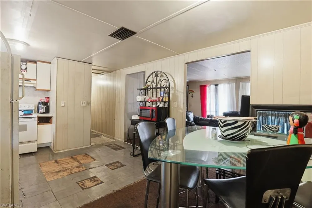 1004 Kentucky Avenue Clewiston, FL 33440