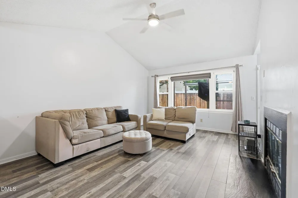 4032 Sherry Court Jamestown, NC 27282
