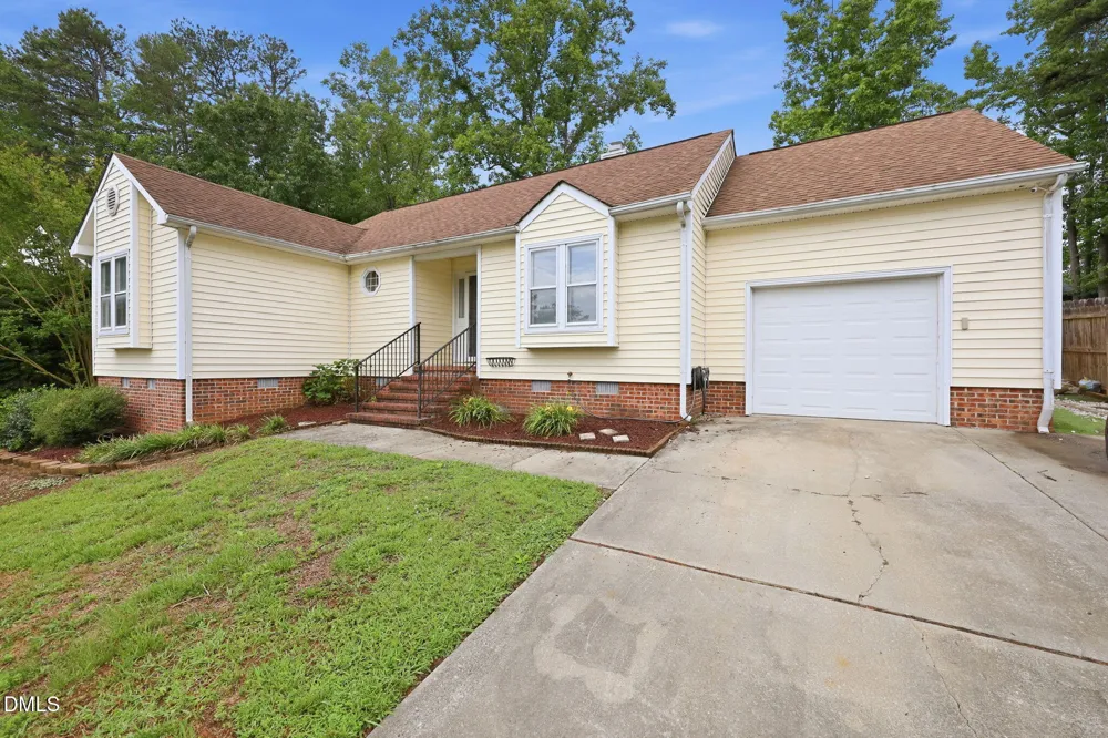 4032 Sherry Court Jamestown, NC 27282