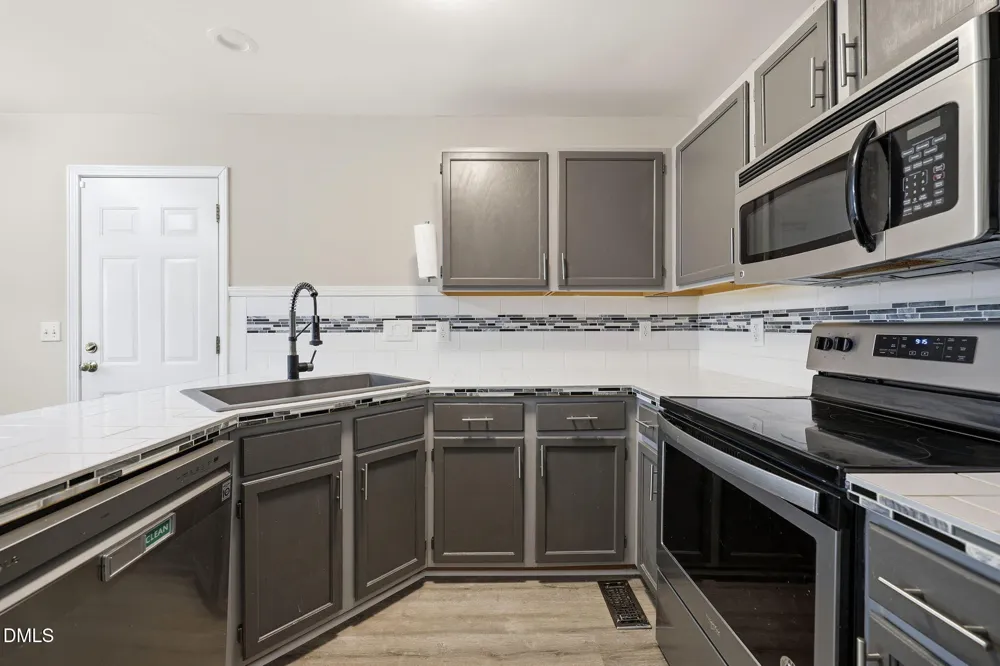 4032 Sherry Court Jamestown, NC 27282