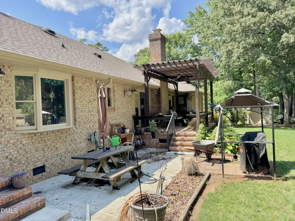 1080 Hedrick Drive Henderson, NC 27537