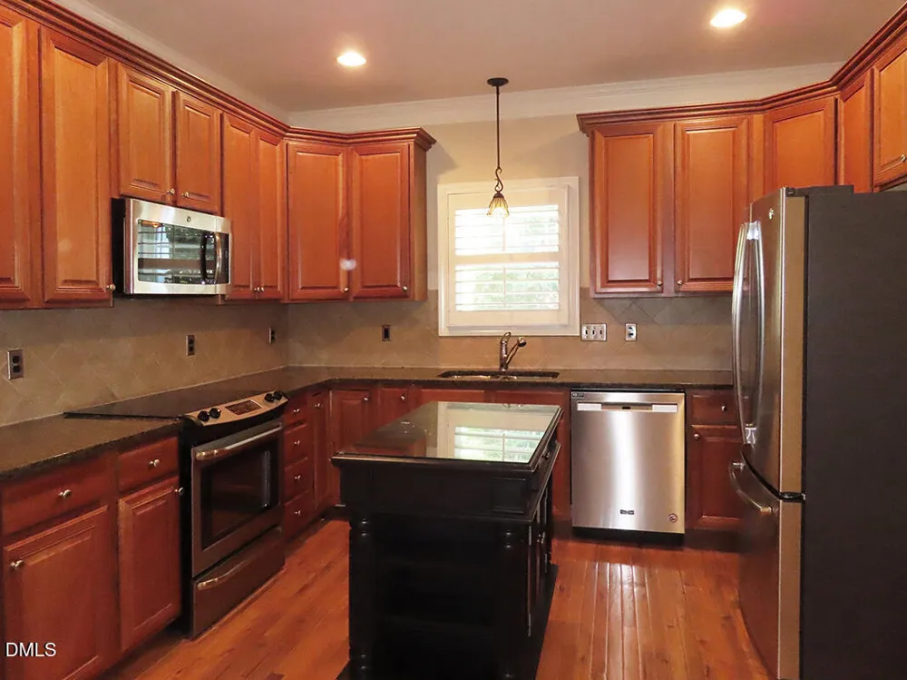 337 Rose Walk Lane Carrboro, NC 27510