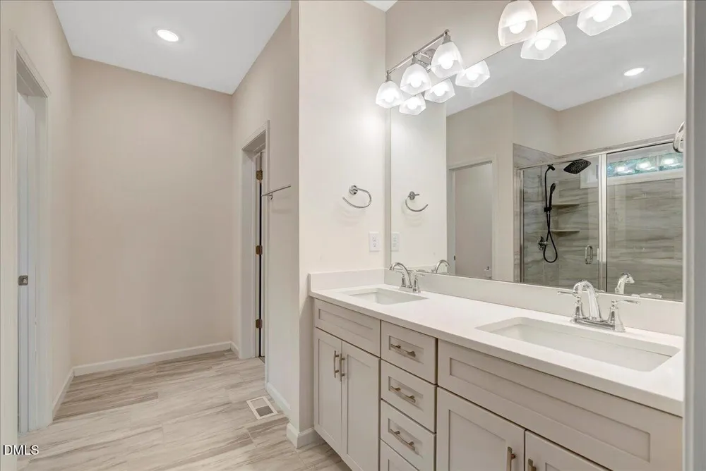 4535 Gresham Drive Oxford, NC 27565