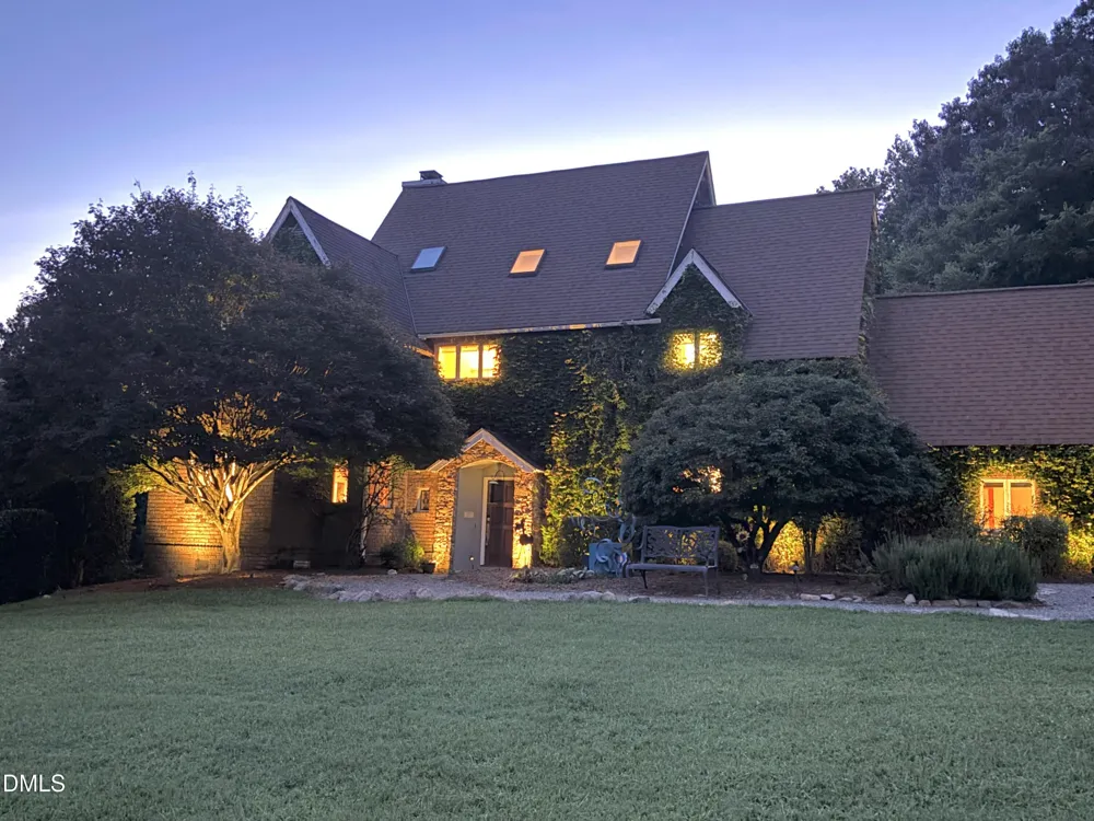 1021 Parchemin Trail Chapel Hill, NC 27516