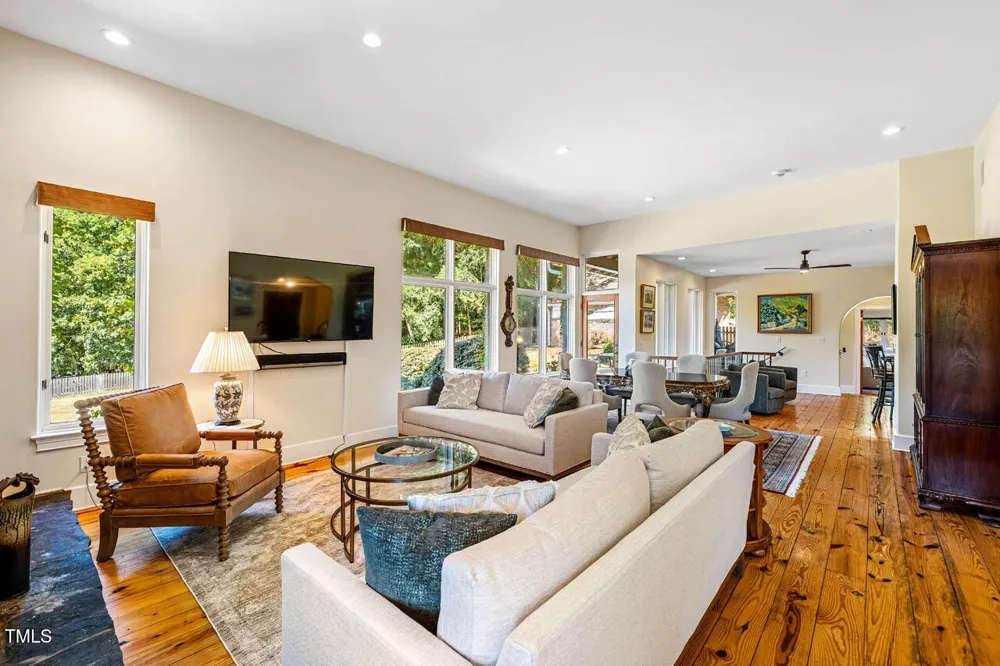 1021 Parchemin Trail Chapel Hill, NC 27516