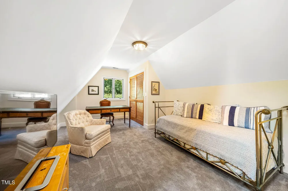 1021 Parchemin Trail Chapel Hill, NC 27516