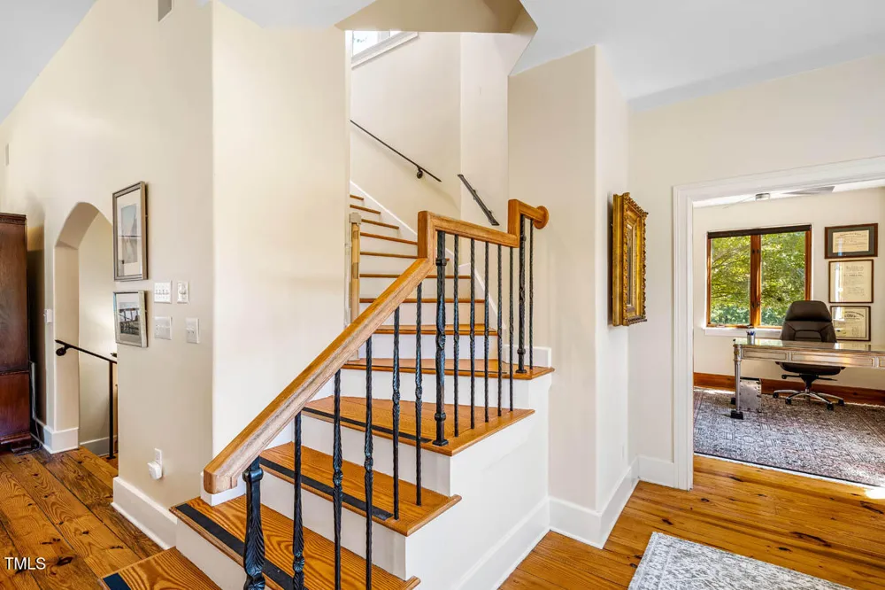 1021 Parchemin Trail Chapel Hill, NC 27516