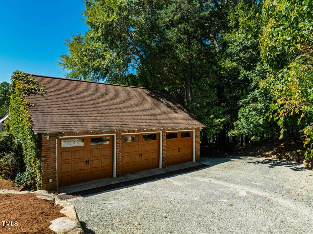 1021 Parchemin Trail Chapel Hill, NC 27516