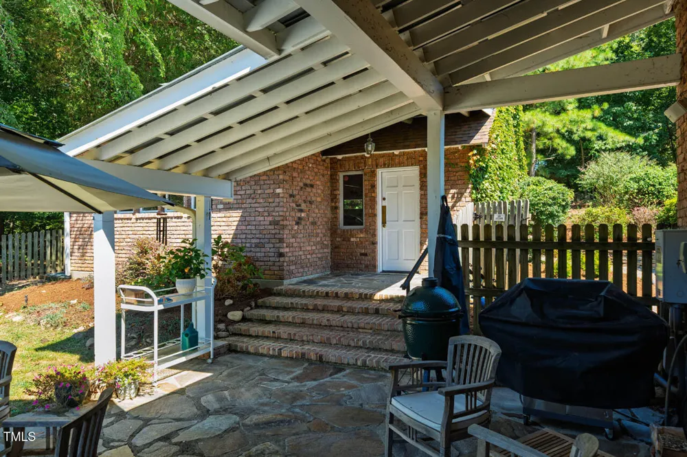 1021 Parchemin Trail Chapel Hill, NC 27516