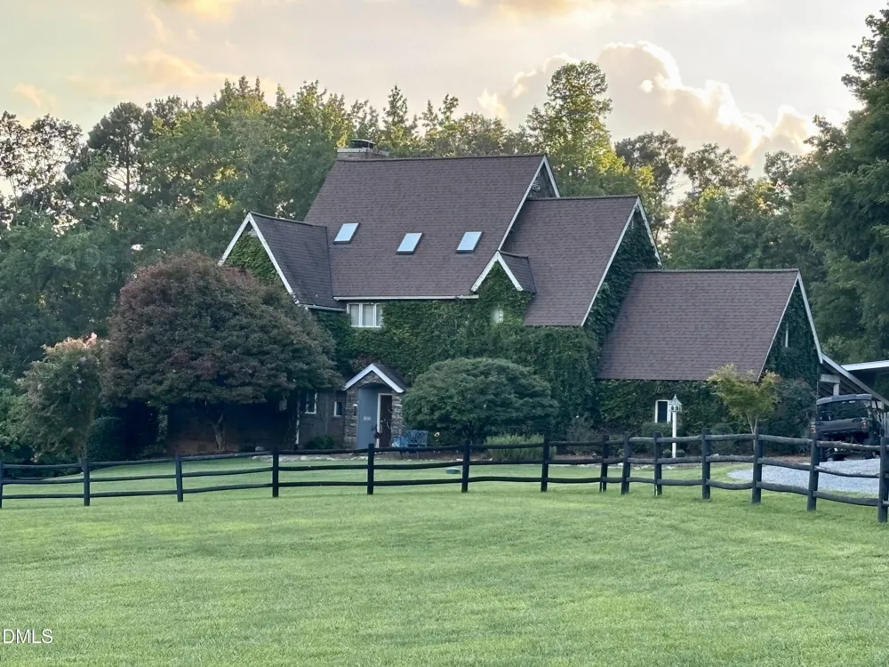 1021 Parchemin Trail Chapel Hill, NC 27516