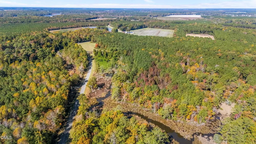 48 Tarpon Pointe Road Bath, NC 27808