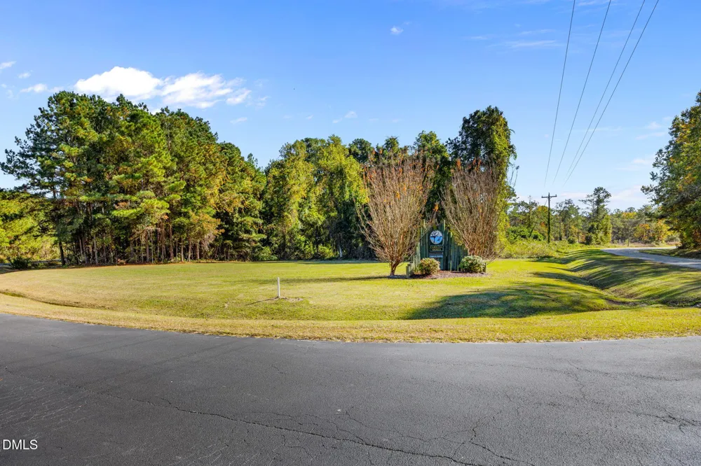 48 Tarpon Pointe Road Bath, NC 27808