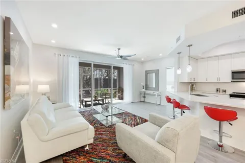 268 Indies Drive E #101