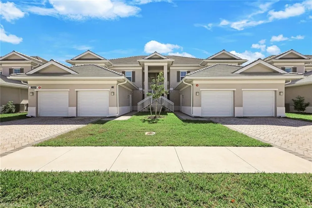268 Indies Drive E #101 Naples, FL 34114