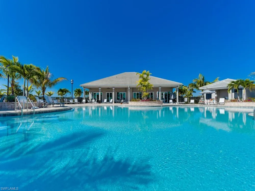 309 Indies Drive W #102 Naples, FL 34114