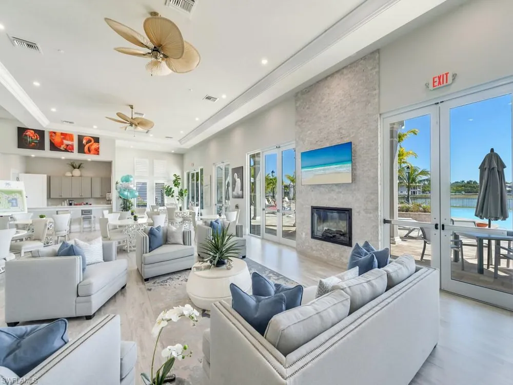 309 Indies Drive W #102 Naples, FL 34114