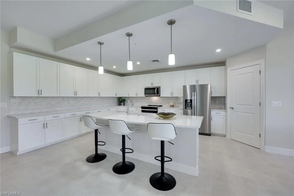 309 Indies Drive W #102 Naples, FL 34114