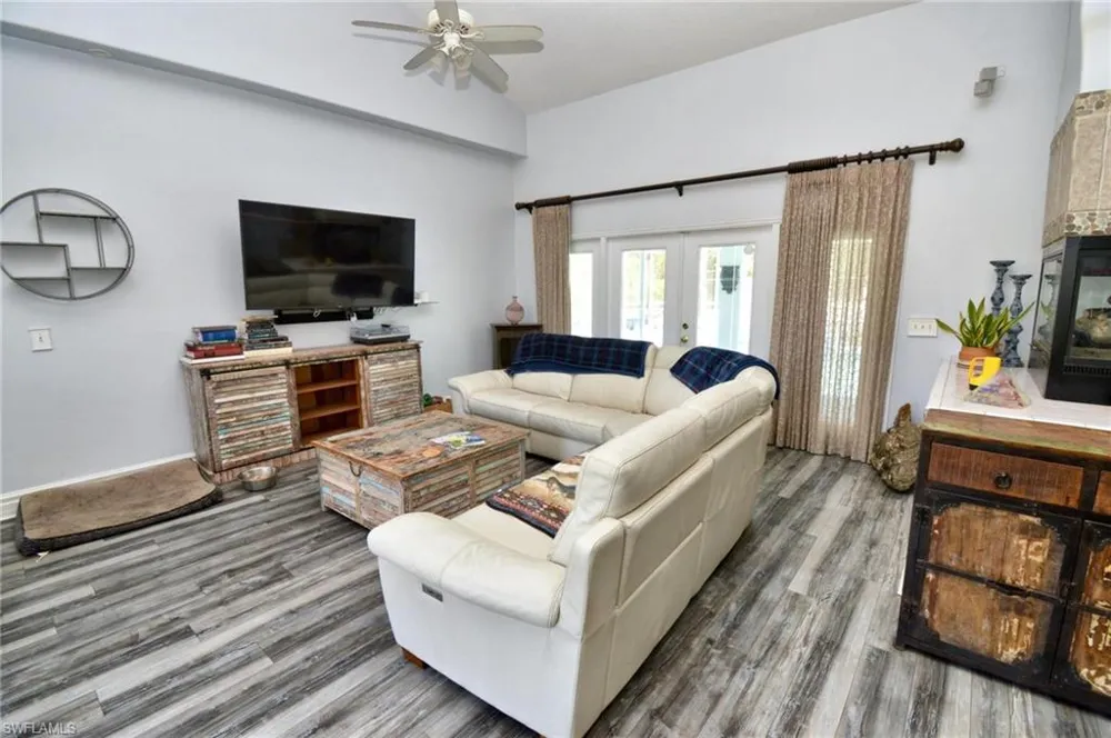 3551 Red Barn Ormond Beach, FL 34174