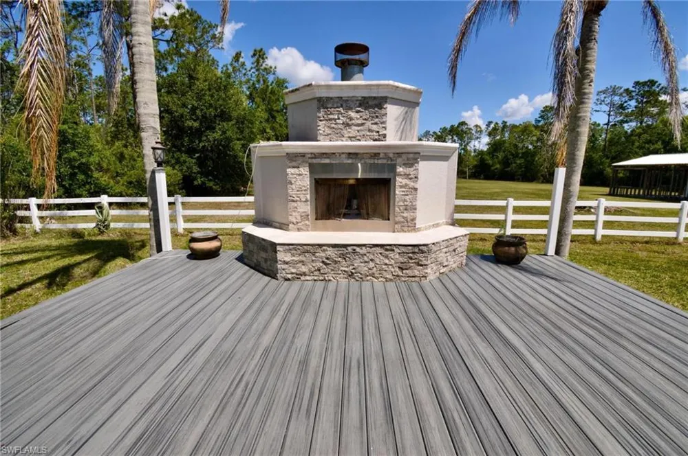 3551 Red Barn Ormond Beach, FL 34174