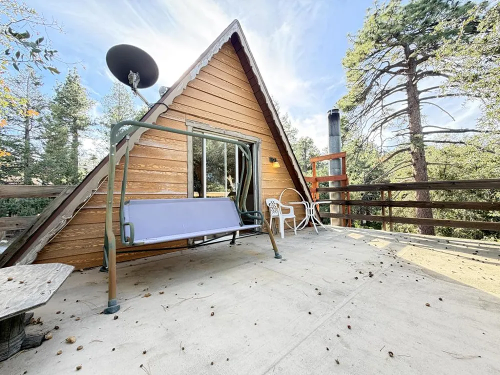 25265 Marion Ridge Drive Idyllwild, CA 92549