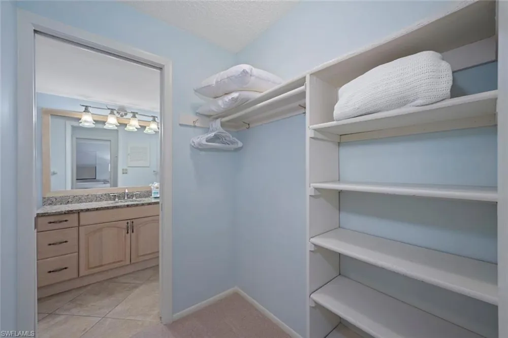 2721 W Gulf Drive #213 Sanibel, FL 33957
