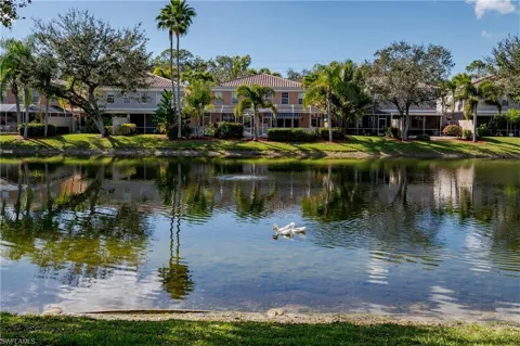5353 Cove Circle