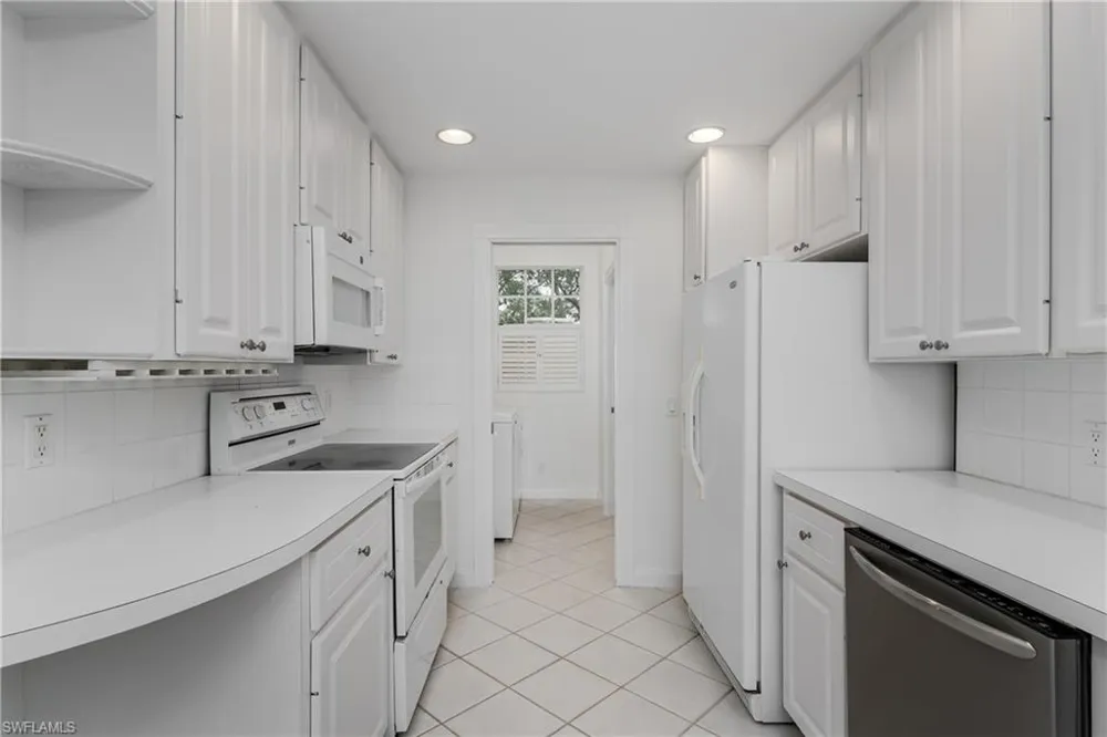5353 Cove Circle Naples, FL 34119