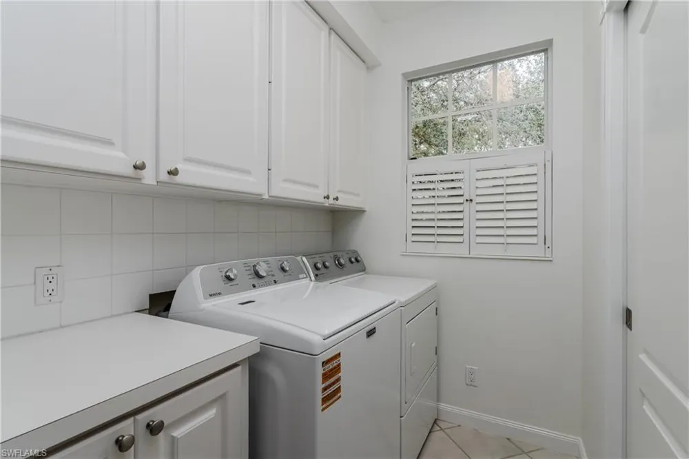 5353 Cove Circle Naples, FL 34119