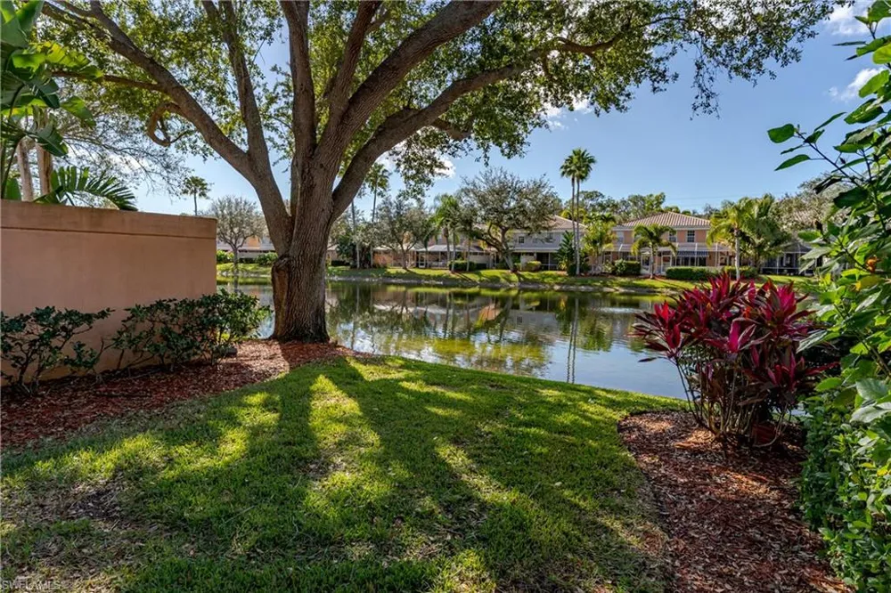 5353 Cove Circle Naples, FL 34119