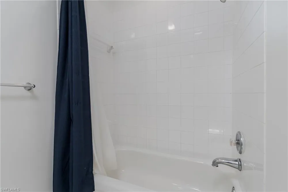 5353 Cove Circle Naples, FL 34119