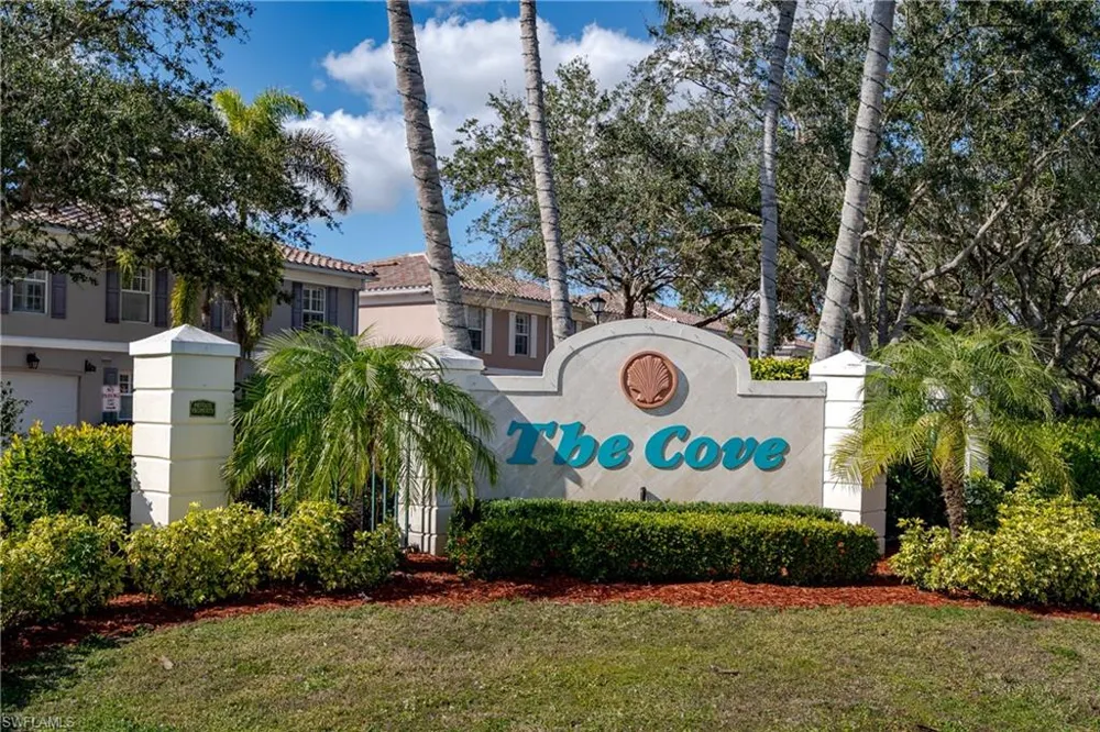 5353 Cove Circle Naples, FL 34119