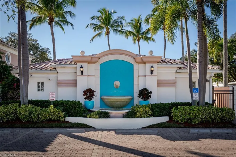 5353 Cove Circle Naples, FL 34119