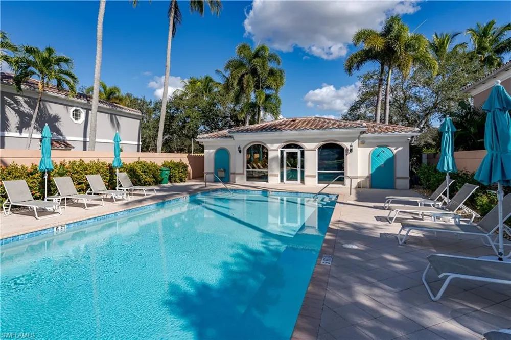 5353 Cove Circle Naples, FL 34119