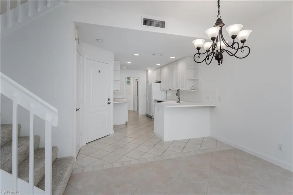 5353 Cove Circle Naples, FL 34119