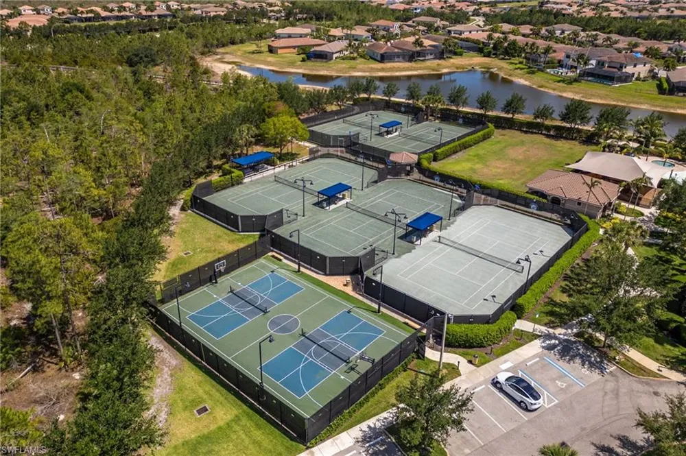 3412 Atlantic Circle Naples, FL 34119