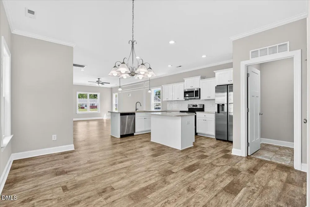 706 S Pollock Street Selma, NC 27576