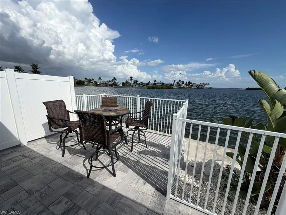 4743 Pine Island Road NW Matlacha, FL 33993