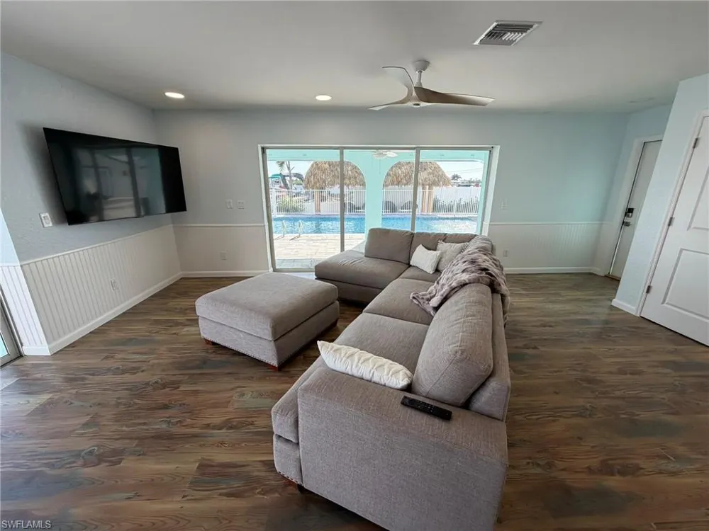 4743 Pine Island Road NW Matlacha, FL 33993