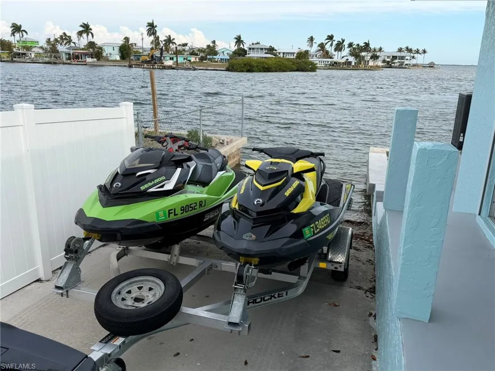 4743 Pine Island Road NW Matlacha, FL 33993