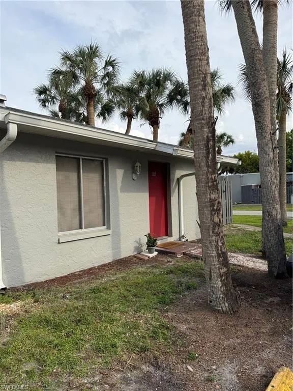 1165 Palm Avenue #8A North Fort Myers, FL 33903