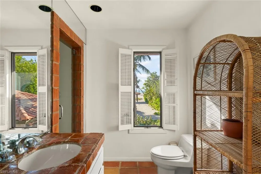 16632 Captiva Drive Captiva, FL 33924