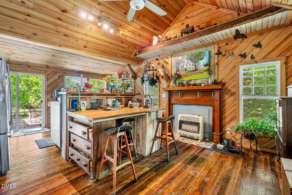 8262 Nc-87 Snow Camp, NC 27349