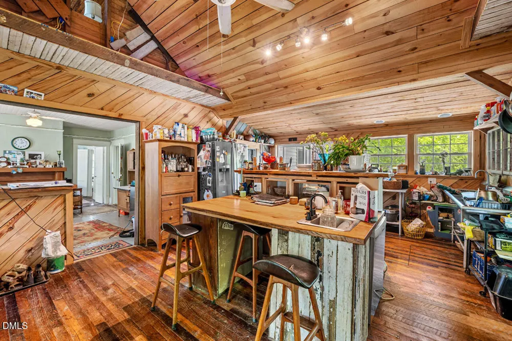8262 Nc-87 Snow Camp, NC 27349