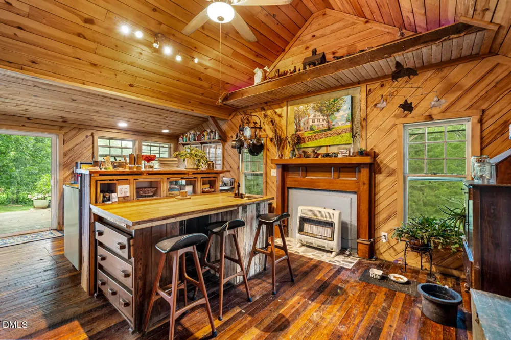 8262 Nc-87 Snow Camp, NC 27349